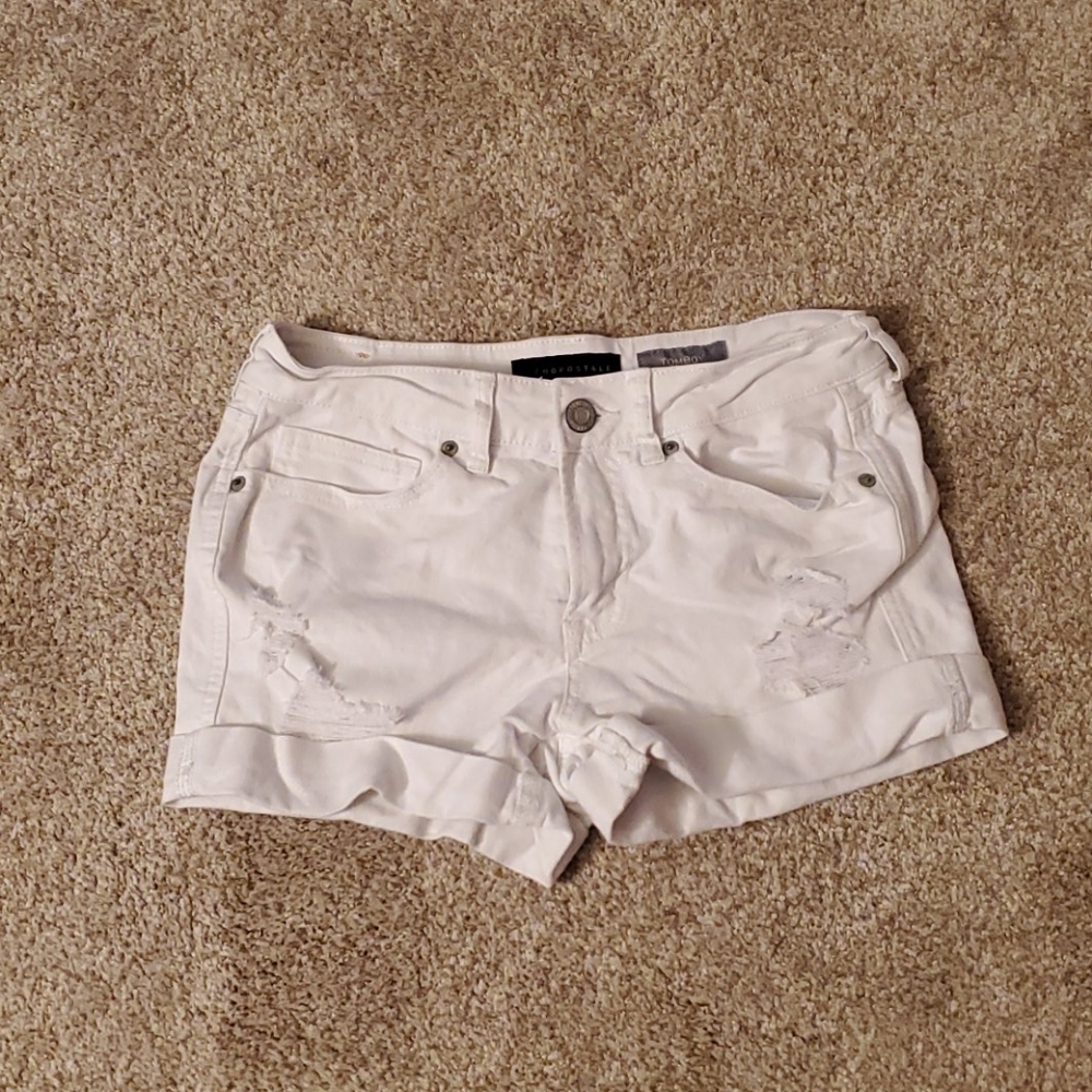 White Aeropostale jean shorts